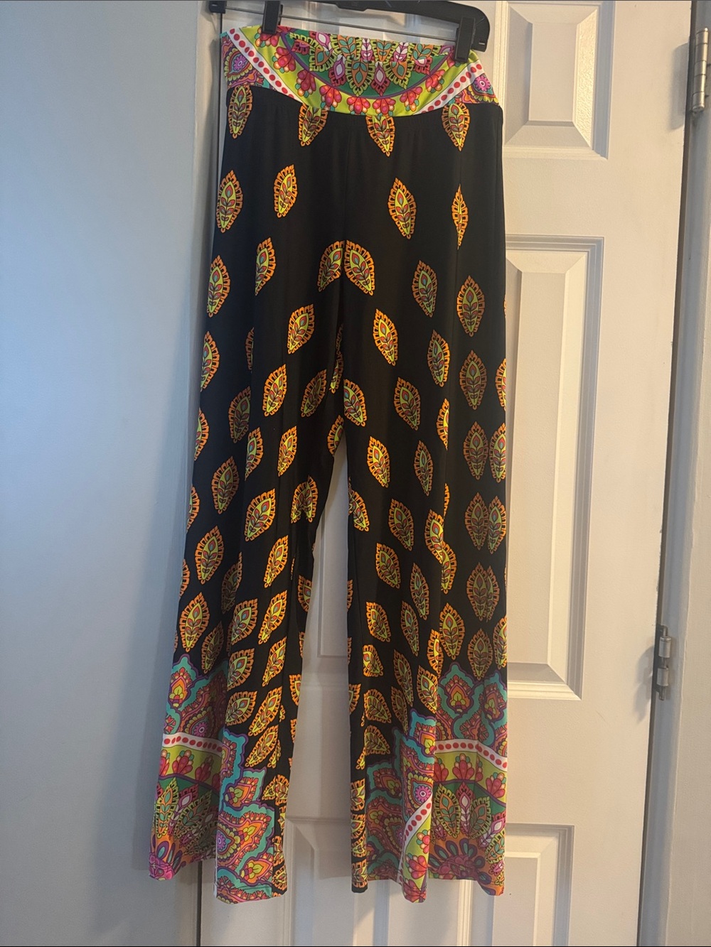 Trina Turk Black Wide-Leg Palazzo Pants with Multicolor Paisley Border
